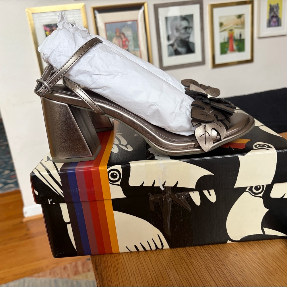 FARM Rio Metallic Champagne Block Heel Sandals with Leaf Accents - Picture 4 of 9